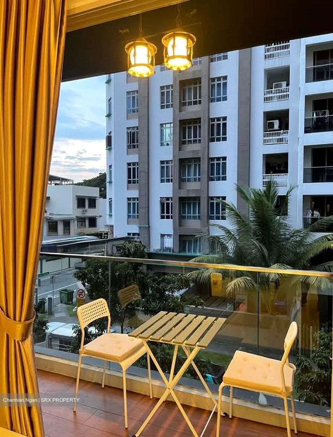 Centra Residence (D14), Apartment #557127191